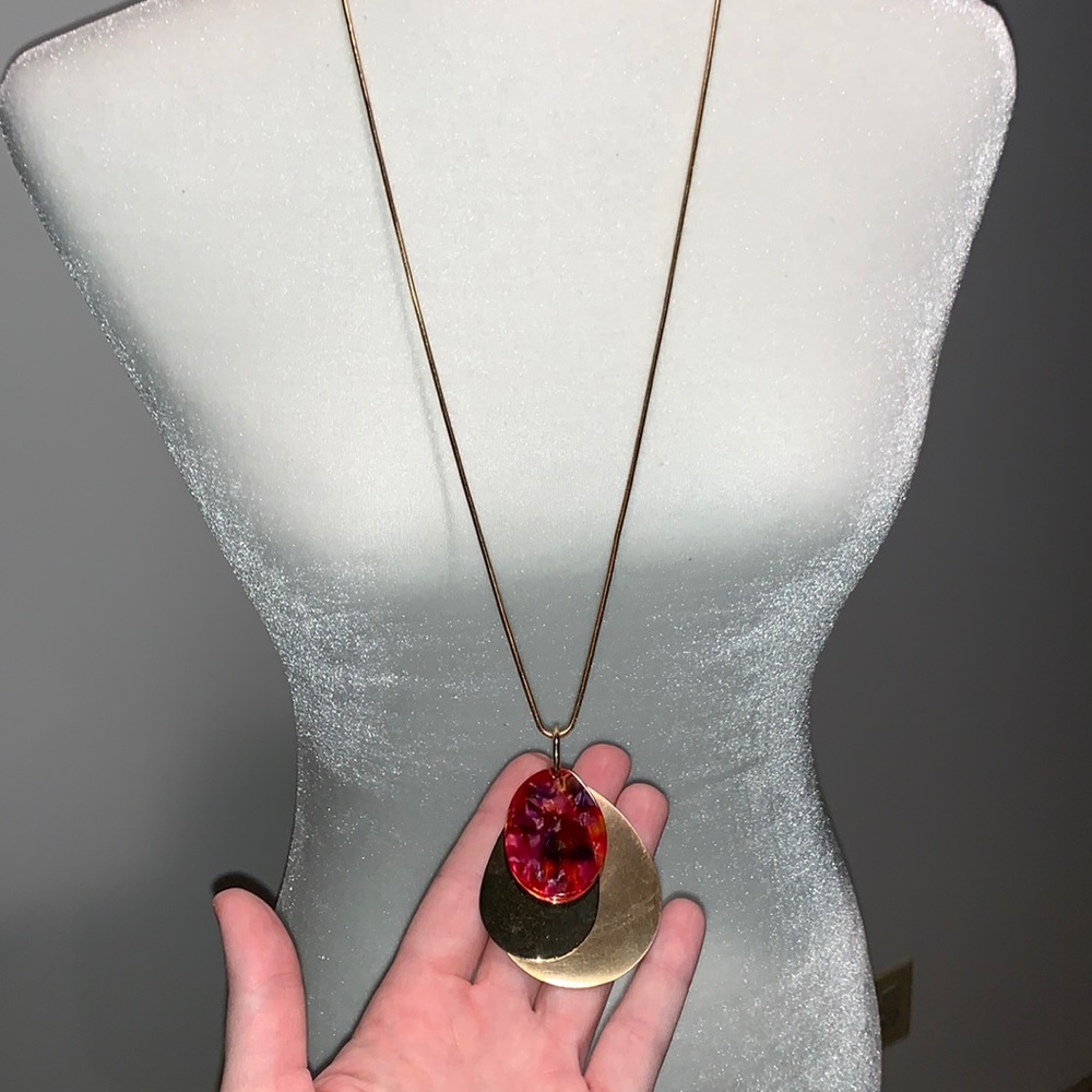 Women’s necklace